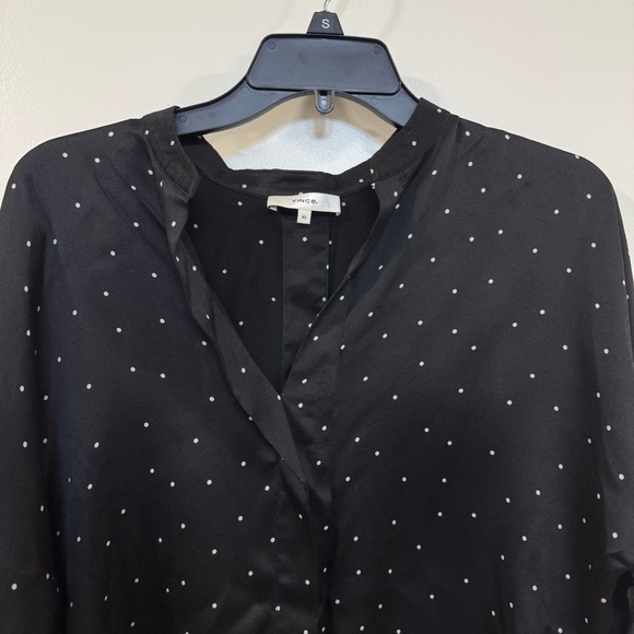 Vince Black Blouse with White Dots quiet luxury - Picture 2 of 8